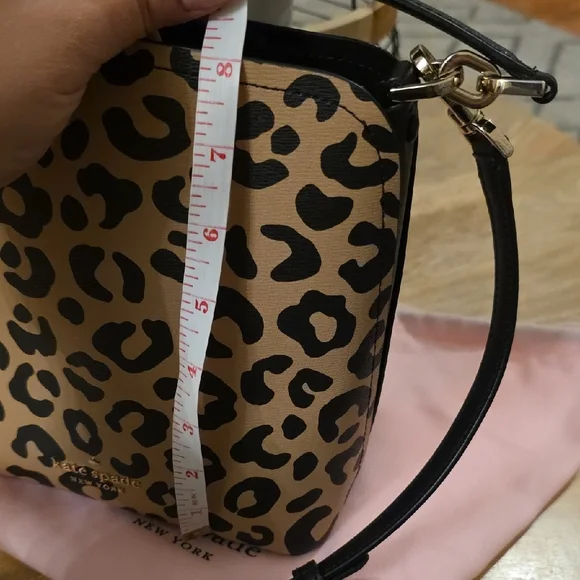 Kate Spade Darcy Tan and Black Leopard Bucket Crossbody Bag - Picture 7 of 9